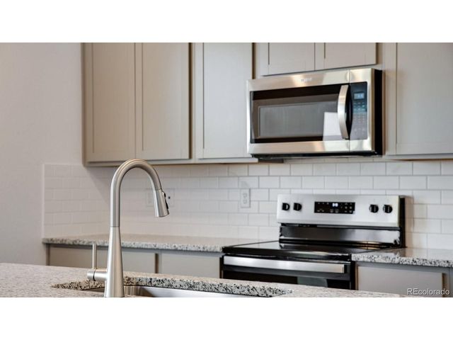 43033 Castle Stuart St, Elizabeth, CO 80107