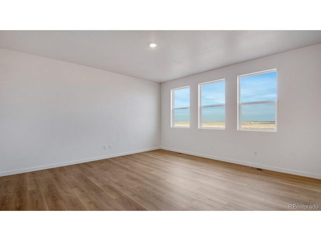 43033 Castle Stuart St, Elizabeth, CO 80107
