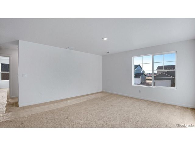 43033 Castle Stuart St, Elizabeth, CO 80107