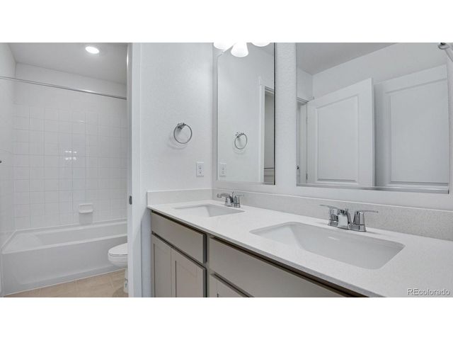 43033 Castle Stuart St, Elizabeth, CO 80107