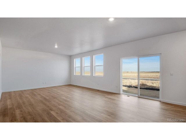 43033 Castle Stuart St, Elizabeth, CO 80107