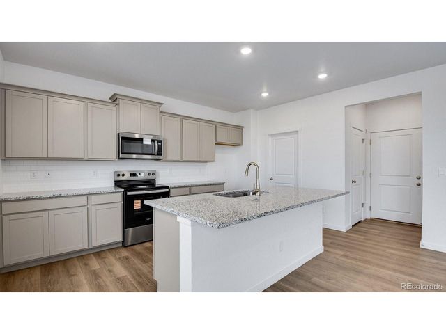 43033 Castle Stuart St, Elizabeth, CO 80107