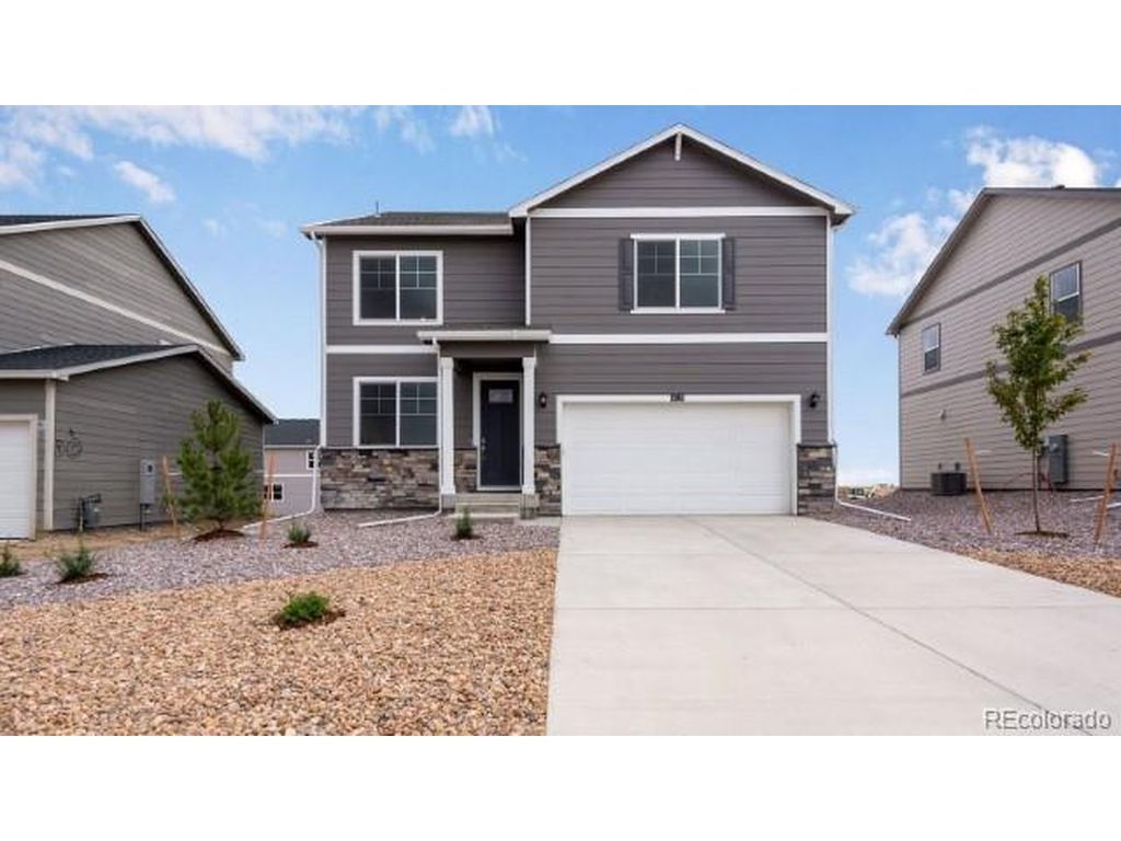 43033 Castle Stuart St, Elizabeth, CO 80107