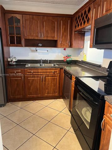 18601 NE 14th Avenue 411, Miami, FL 33179