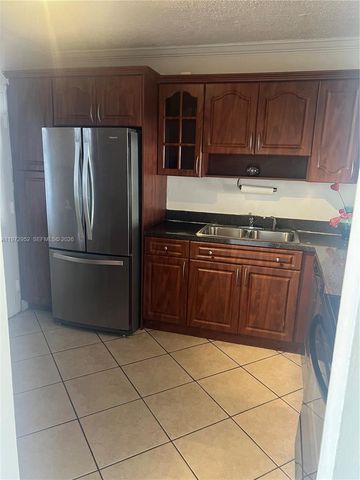 18601 NE 14th Avenue 411, Miami, FL 33179