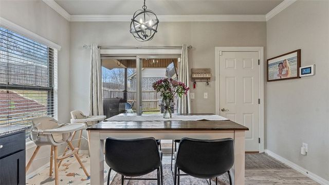 507 W Laurel Avenue, Rogers, AR 72758