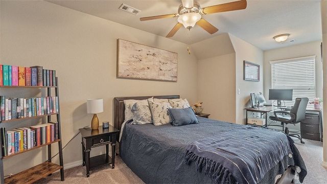 507 W Laurel Avenue, Rogers, AR 72758