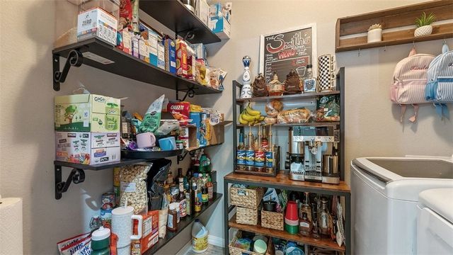 507 W Laurel Avenue, Rogers, AR 72758