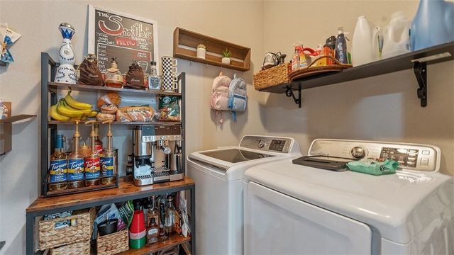 507 W Laurel Avenue, Rogers, AR 72758