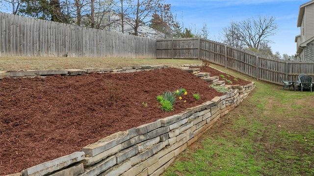 507 W Laurel Avenue, Rogers, AR 72758