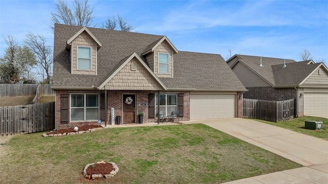 507 W Laurel Avenue, Rogers, AR 72758