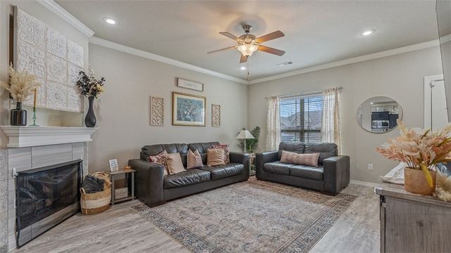 507 W Laurel Avenue, Rogers, AR 72758