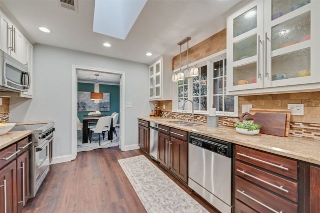 435 W Northgate Drive, Irving, TX 75062