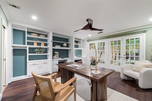 435 W Northgate Drive, Irving, TX 75062