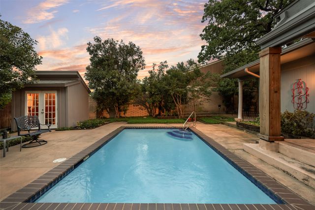 435 W Northgate Drive, Irving, TX 75062