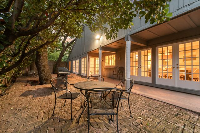 435 W Northgate Drive, Irving, TX 75062