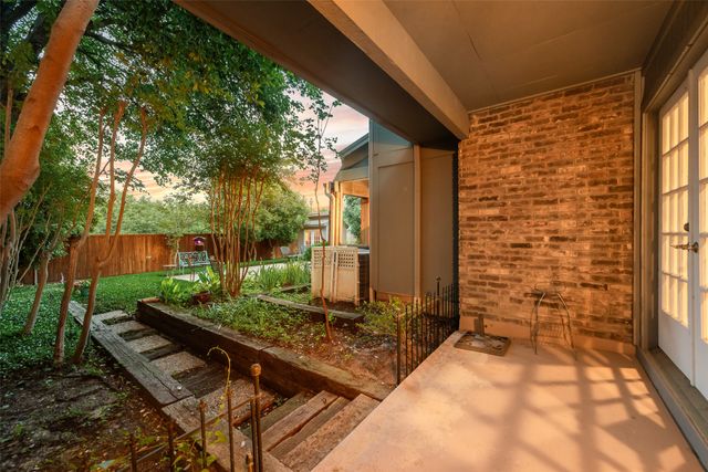 435 W Northgate Drive, Irving, TX 75062