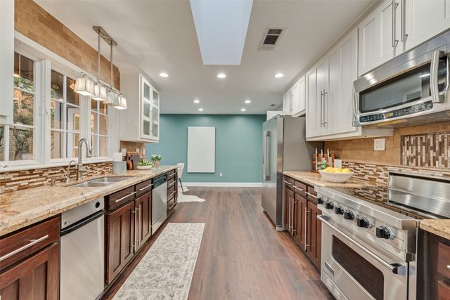 435 W Northgate Drive, Irving, TX 75062