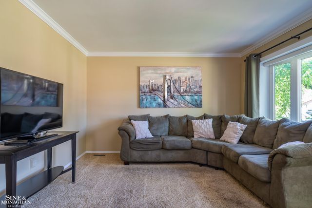 22501 Euclid Street, St Clair Shores, MI 48082