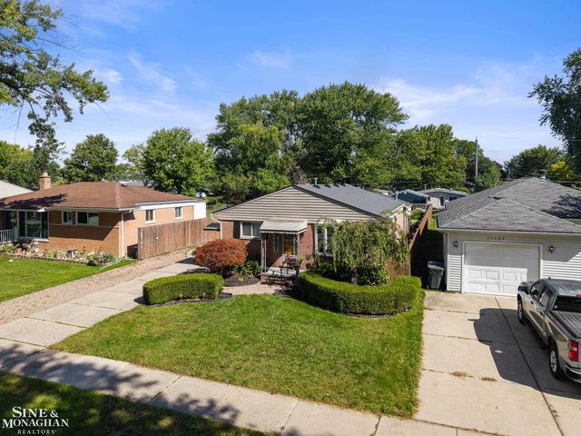22501 Euclid Street, St Clair Shores, MI 48082