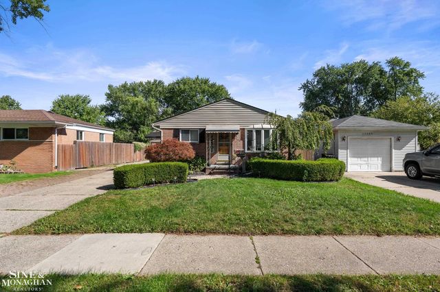 22501 Euclid Street, St Clair Shores, MI 48082