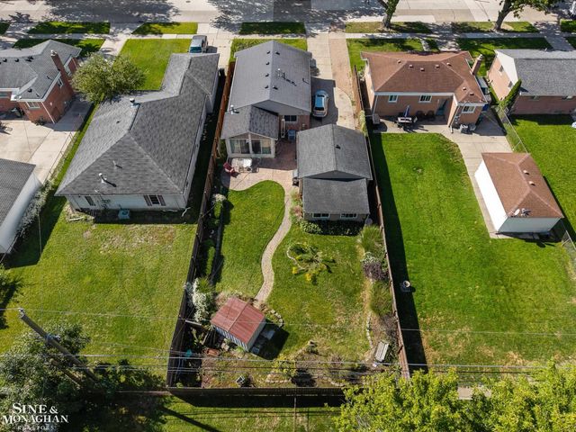 22501 Euclid Street, St Clair Shores, MI 48082