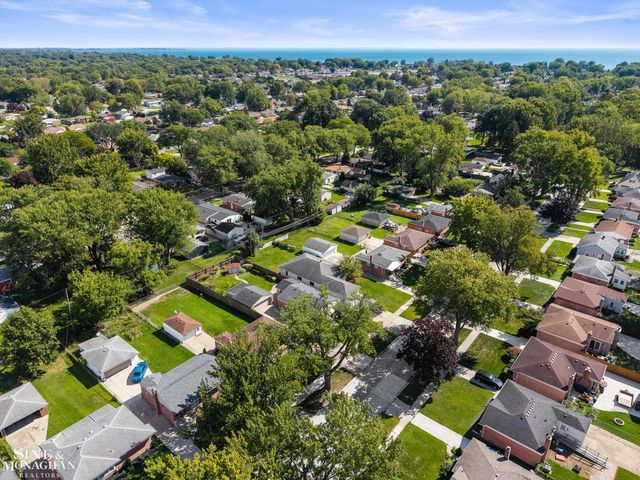 22501 Euclid Street, St Clair Shores, MI 48082
