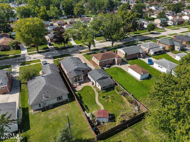 22501 Euclid Street, St Clair Shores, MI 48082