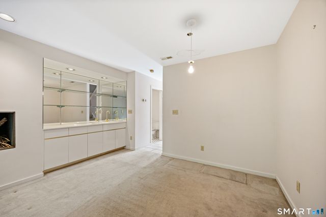 1410 Whitney Avenue B3, Hamden, CT 06517