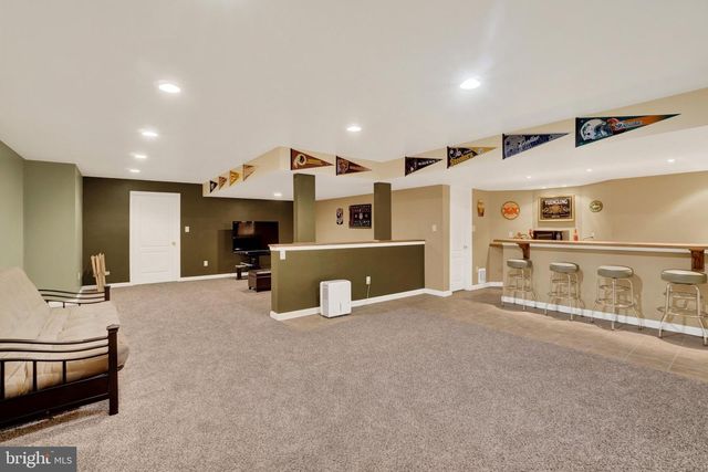 593 HARVEST DR, York, PA 17404