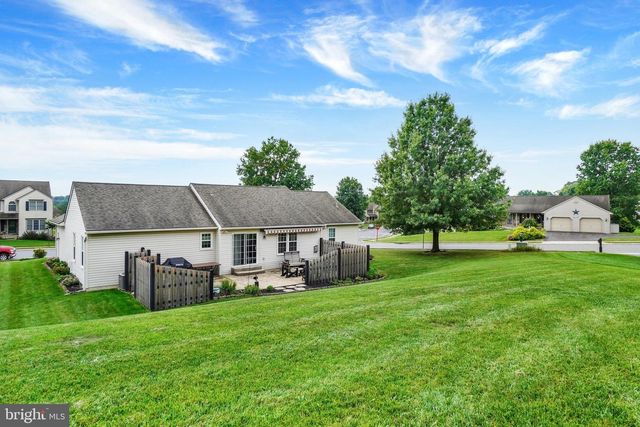 593 HARVEST DR, York, PA 17404