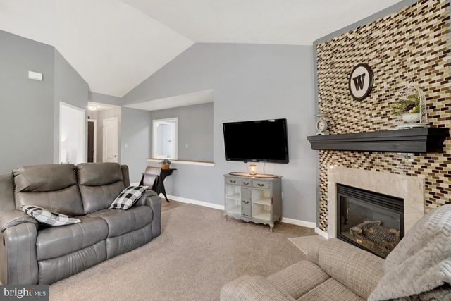 593 HARVEST DR, York, PA 17404