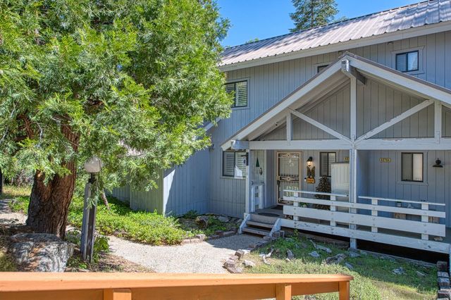 40782 Village Pass Lane, Shaver Lake, CA 93664