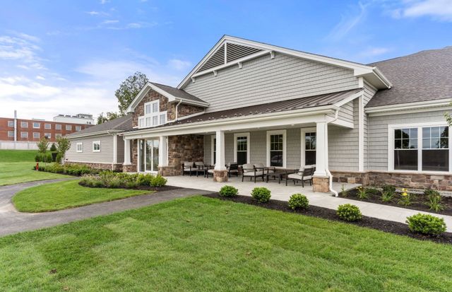 8 Peters Farm Way 103, Westborough, MA 01581