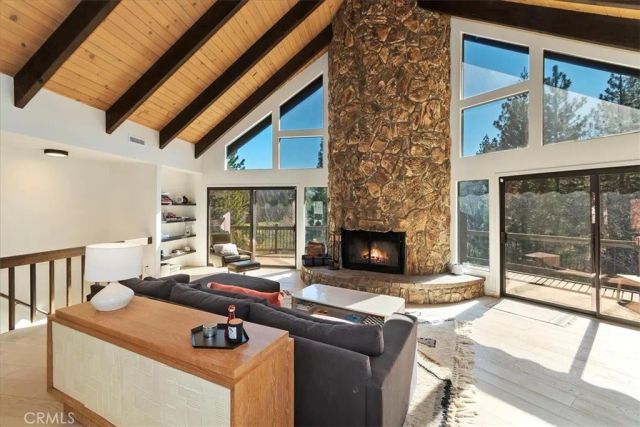 299 Riviera, Lake Arrowhead, CA 92352
