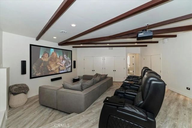 299 Riviera, Lake Arrowhead, CA 92352