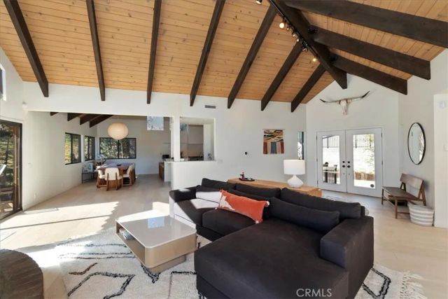 299 Riviera, Lake Arrowhead, CA 92352