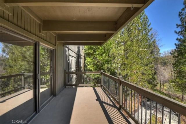 299 Riviera, Lake Arrowhead, CA 92352