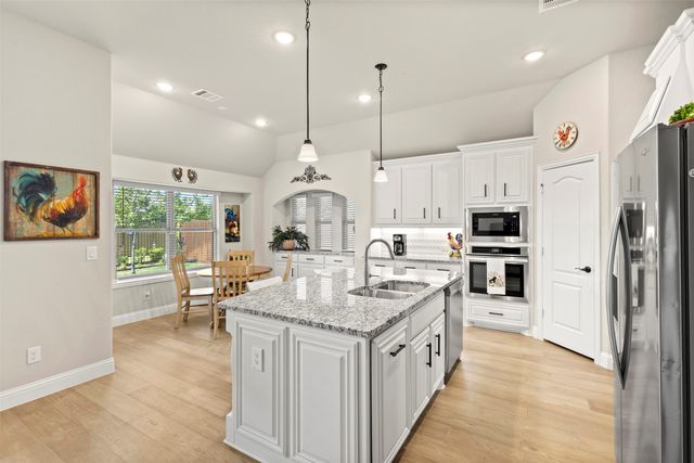 240 Resting Place Road, Waxahachie, TX 75165