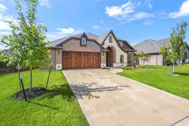 240 Resting Place Road, Waxahachie, TX 75165