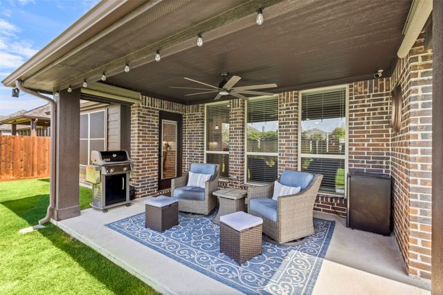 240 Resting Place Road, Waxahachie, TX 75165