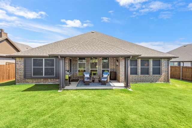 240 Resting Place Road, Waxahachie, TX 75165