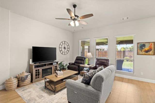 240 Resting Place Road, Waxahachie, TX 75165