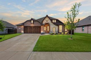 240 Resting Place Road, Waxahachie, TX 75165