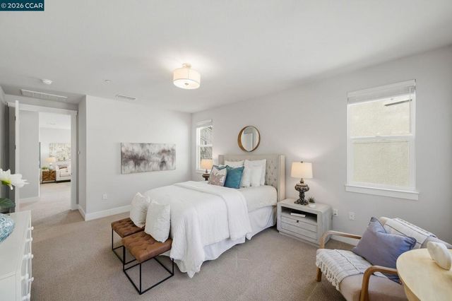 4827 Roberts Ct, Castro Valley, CA 94552