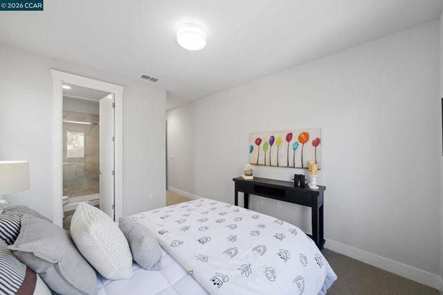 4827 Roberts Ct, Castro Valley, CA 94552