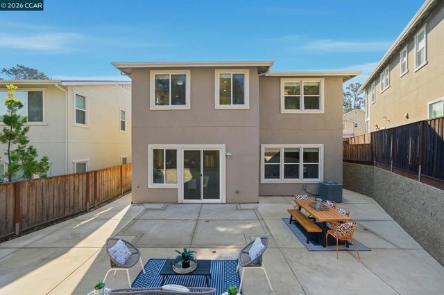 4827 Roberts Ct, Castro Valley, CA 94552