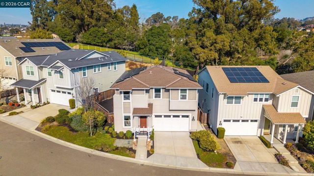 4827 Roberts Ct, Castro Valley, CA 94552