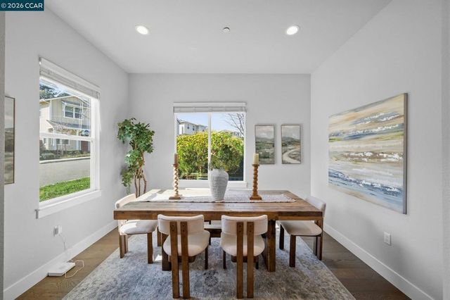 4827 Roberts Ct, Castro Valley, CA 94552