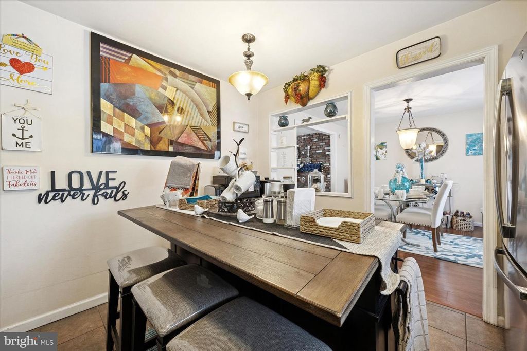 Image 11 of property listing at 2608 ERIAL RD, Blackwood, NJ 08012